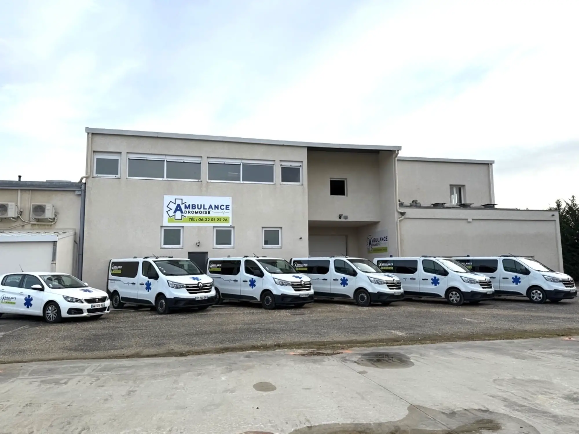 Ambulance Dromoise à Romans-sur-Isère : VSL, transport allongé, dialyse et urgences non vitales.